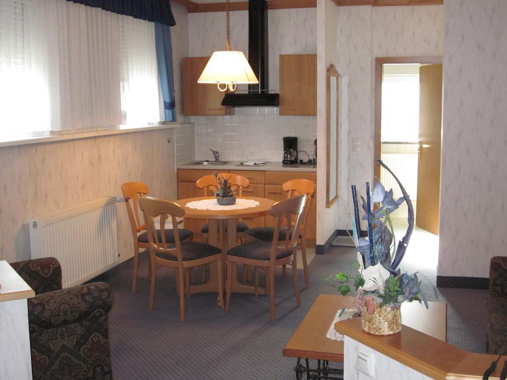 Gasthof Rodachtal Mit Gaestehaus Katharina Шварценбах-ам-Вальд Номер фото